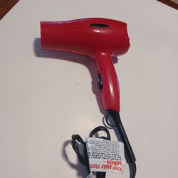 Hair Blow dryer  Conair . Red $5
