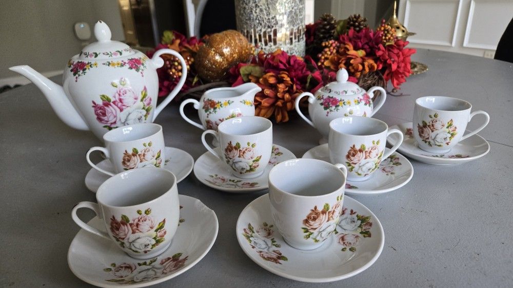 Small Porcelain Display Tea Set