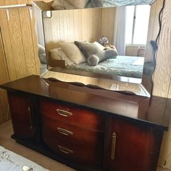 Solid Cherry Wood Bedroom Set w\Queen Mattress, Box Spring & Frame 