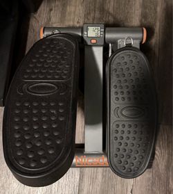 Niceday Mini stepper with lcd monitor - $25