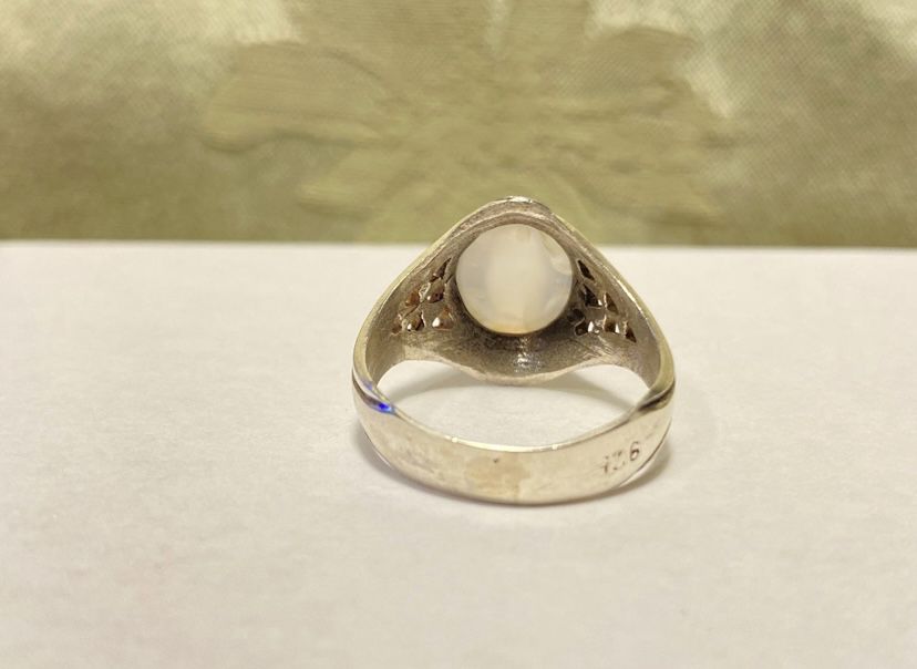 Vintage sterling quartz ring