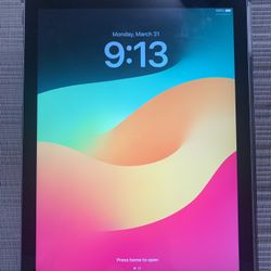 Apple iPad 6th Generation 32GB Unlocked Like New!