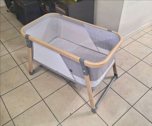 Like New!! Boppy Bassinet, Gray Pickup Sticks - Gray Pickup Sticks