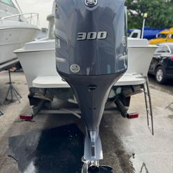 2025 Yamaha F300 Motor Boat 