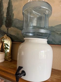 Countertop Water Dispenser with Jug