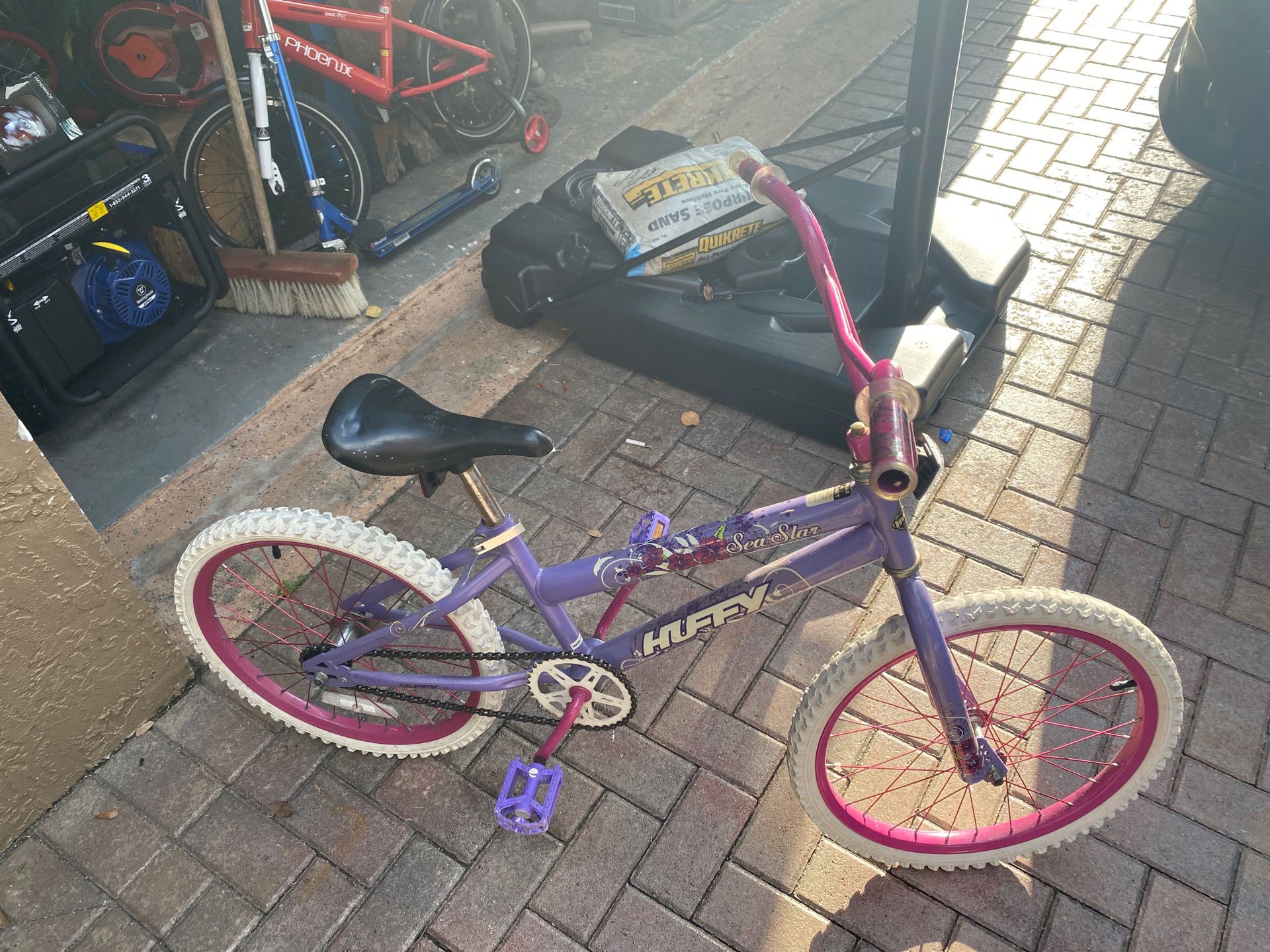 Huffy girls bike,great condition! all inclusive works great! (52/406) 20/1.95