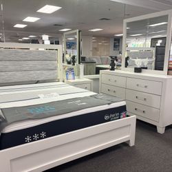 White Bedroom Set 5pc W/ LED Lights For Sale ( Furniture Assembly) FREE MATTRESS 