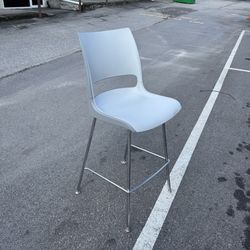 Modern KI Doni Café Stool – Clean, Heavy-Duty Designer Bar Stool