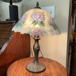 Reverse hand painted vintage glass lamp shade Glynda Turley grapes blue hydrangea flowers Art Nouveau w/ bronze metal base