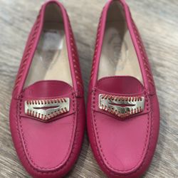 Tod’s Women’s Gommino Woven-Edge Leather Flat Moccasin Fuschia