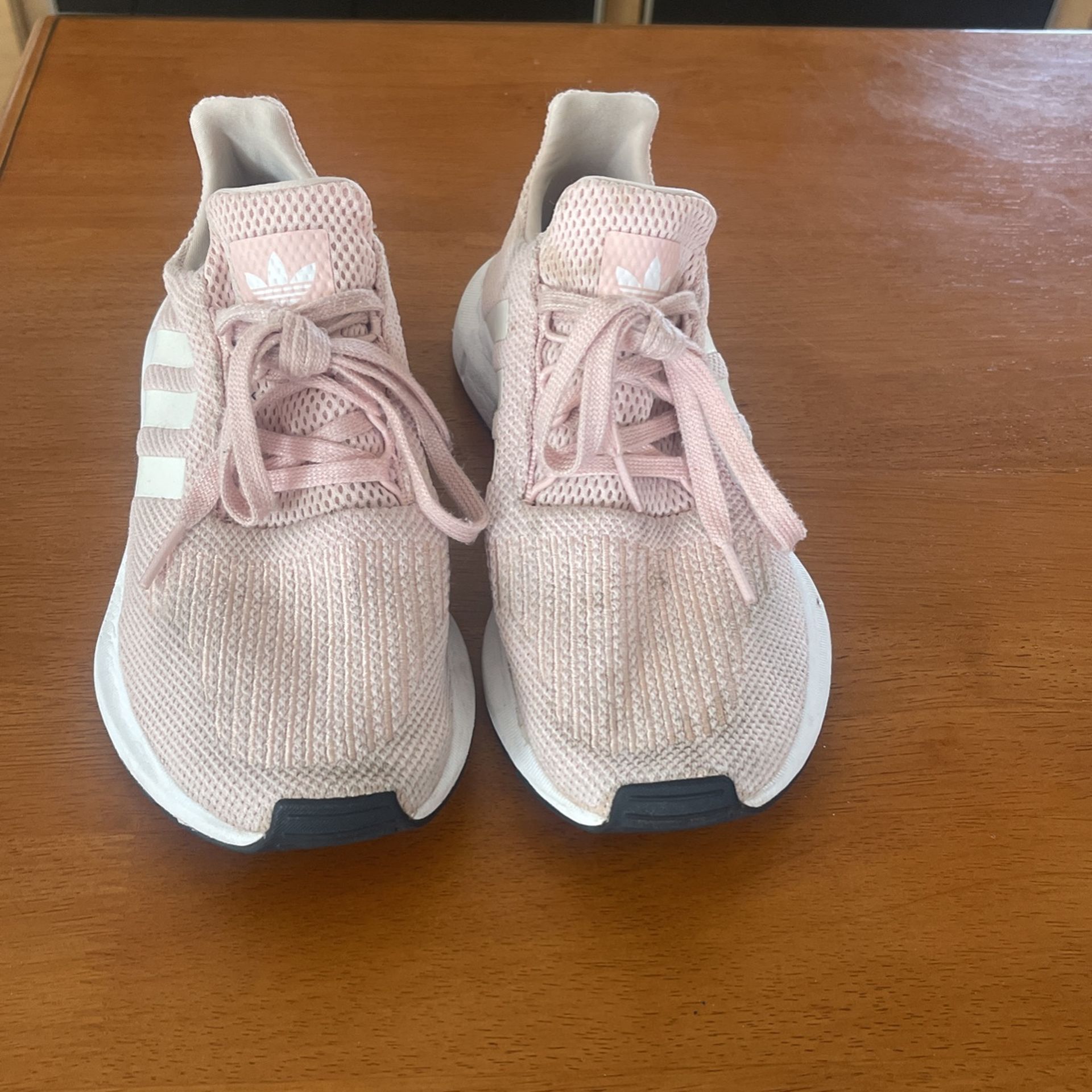 Size 7 Women’s Adidas 