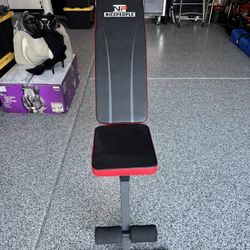 Adjustable Weight Lifting Bench 