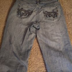 light washed demin jeans