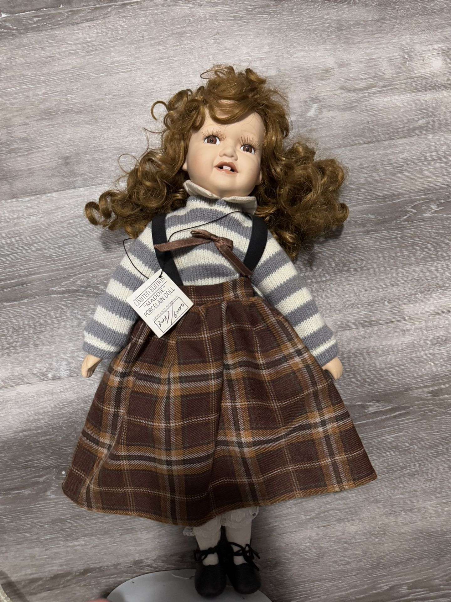 Prophecy 2000 Porcelain Limited Edition Maddie Doll