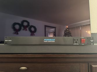 Furman Merit M-8 Power Conditioner 