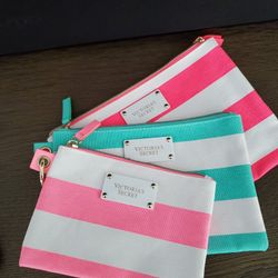 New Striped  VS Zippered Pouches X3