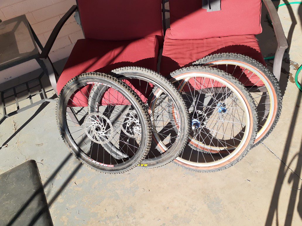 2 sets of 26" mountain bike wheels