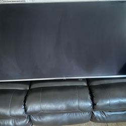 LG 60’ Smart Tv