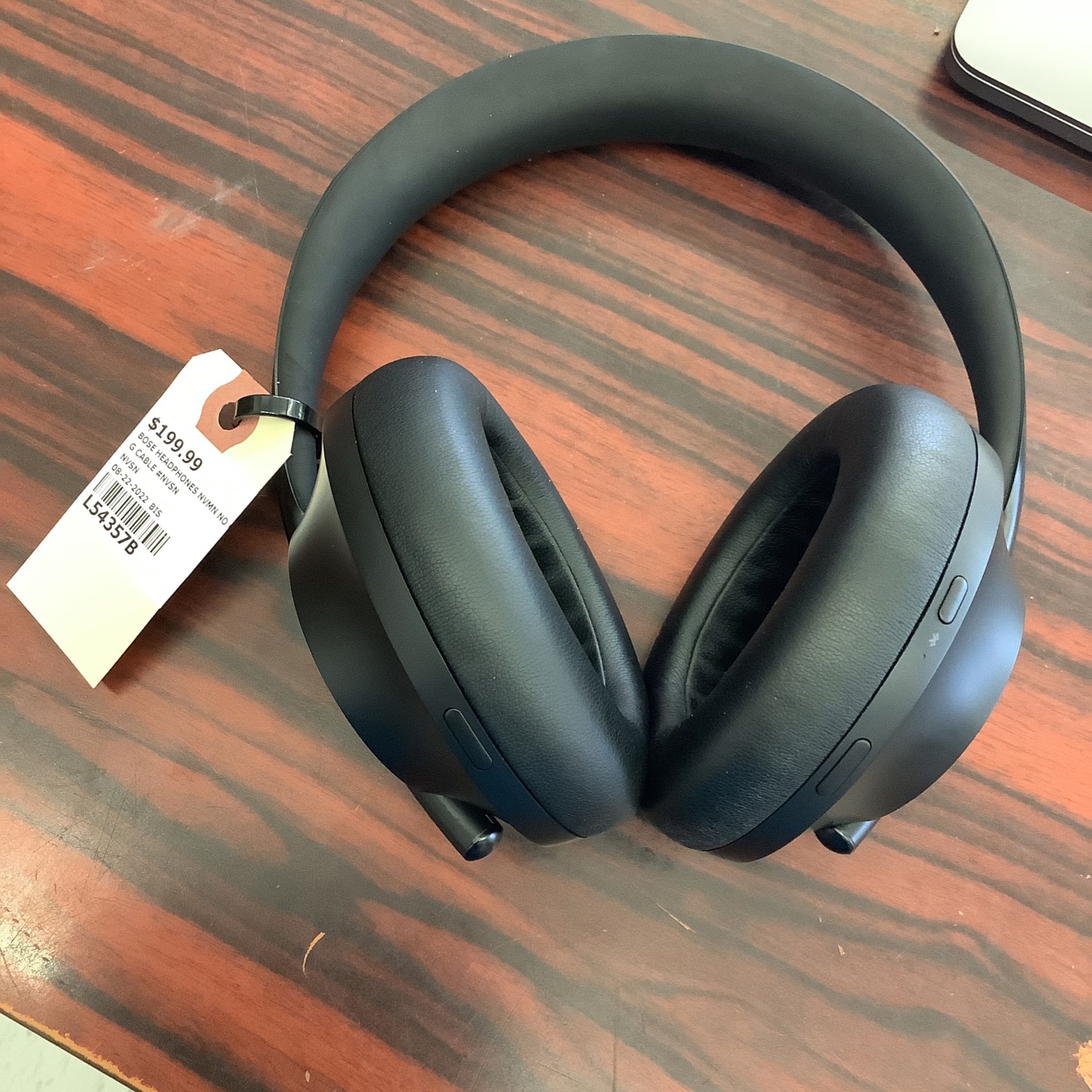 Bose Headphones NC 700 