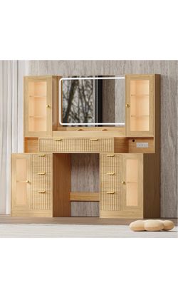 Makeup vanity