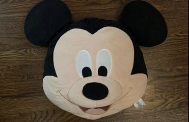 Mickey face pillow