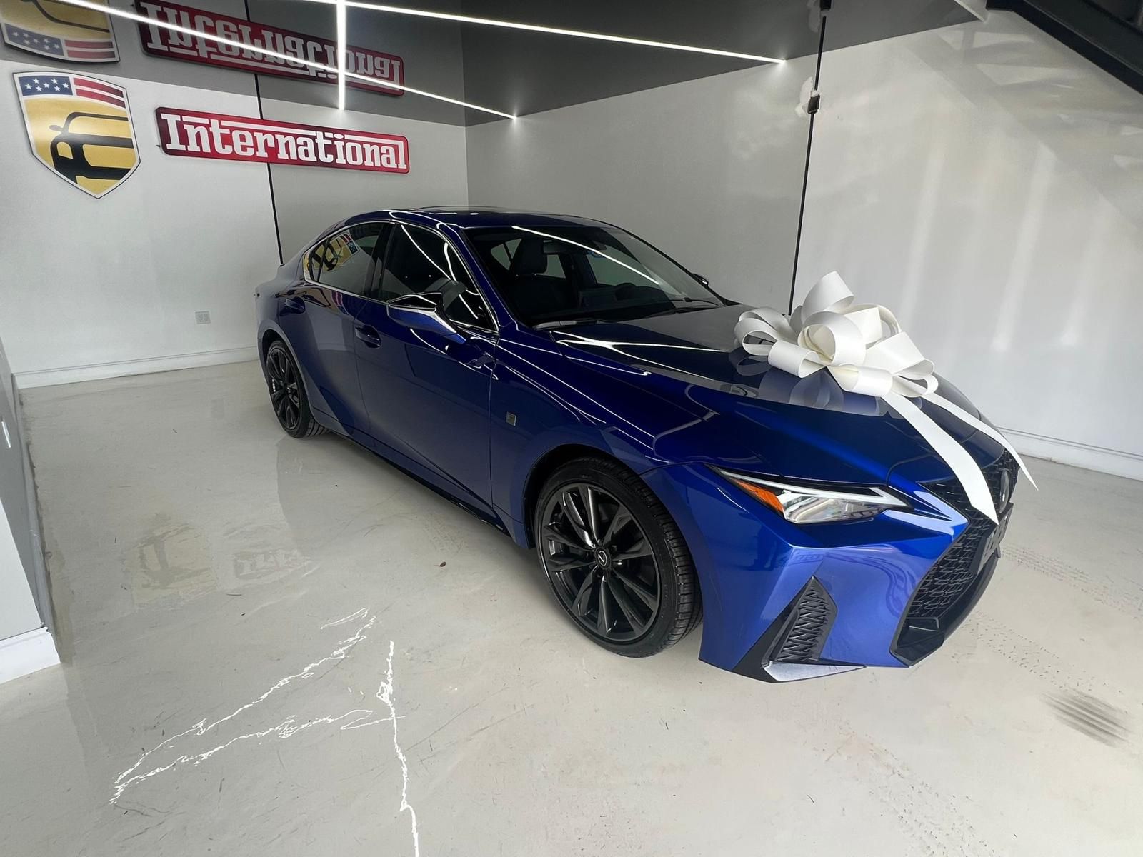 2024 Lexus IS 350