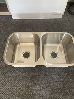 32”x18” Double Sink-NEW