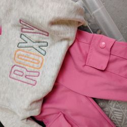 Roxy Sweatshirt And Sweat Pants 