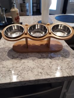Wooden cat/small dog feeder