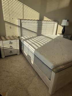 Ashley Willowton King Size Bedset Whitewash 