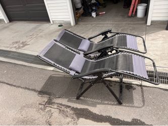 Reclining lawn chairs