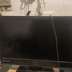 32” Emerson TV