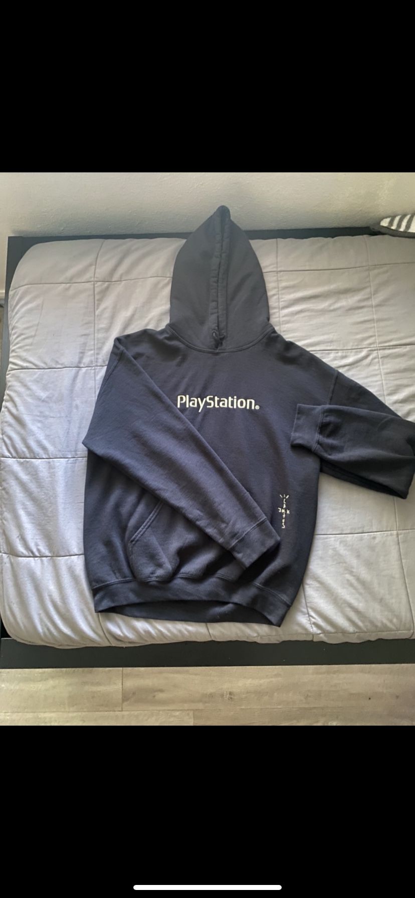 Travis Scott Motherboard II Hoodie Black, Sz Small (PS4)