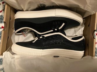Globe skateboarding shoes