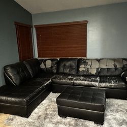 Free Sectional And Ottoman 