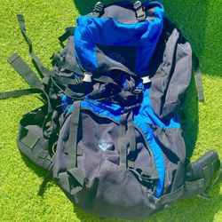 Nomad 100 hiking backpack
