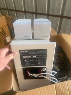 Bose Acoustimass 3 Series III Speaker-Bass Module & Dual Cube Speakers