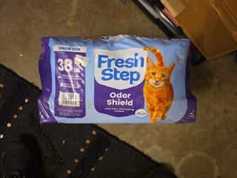 2 unopened 38 lb Fresh Step Cat Litter