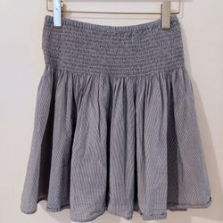H&M (VERSATILE) TOP or SKIRT Sz XM