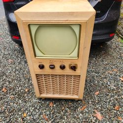 1940s 50s vintage TV MCM blonde finish admiral TV console  mid-century 20X147 modern basket weave 
This is a cool and rare TV from the late '40s '50s