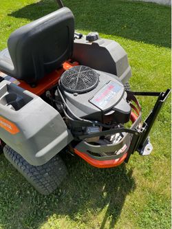 2017  Husqvarna z46 Zero Turn Mower238 hours.        $ 2400
