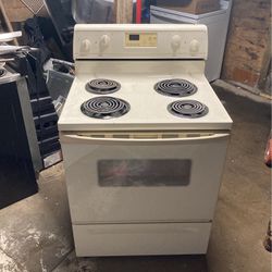 Whirlpool , 220 Electric Stove .free Delivery .