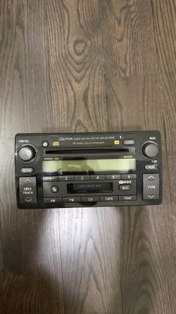 Toyota A56822 JBL 6-Disc CD Changer and Cassette Radio Head Unit