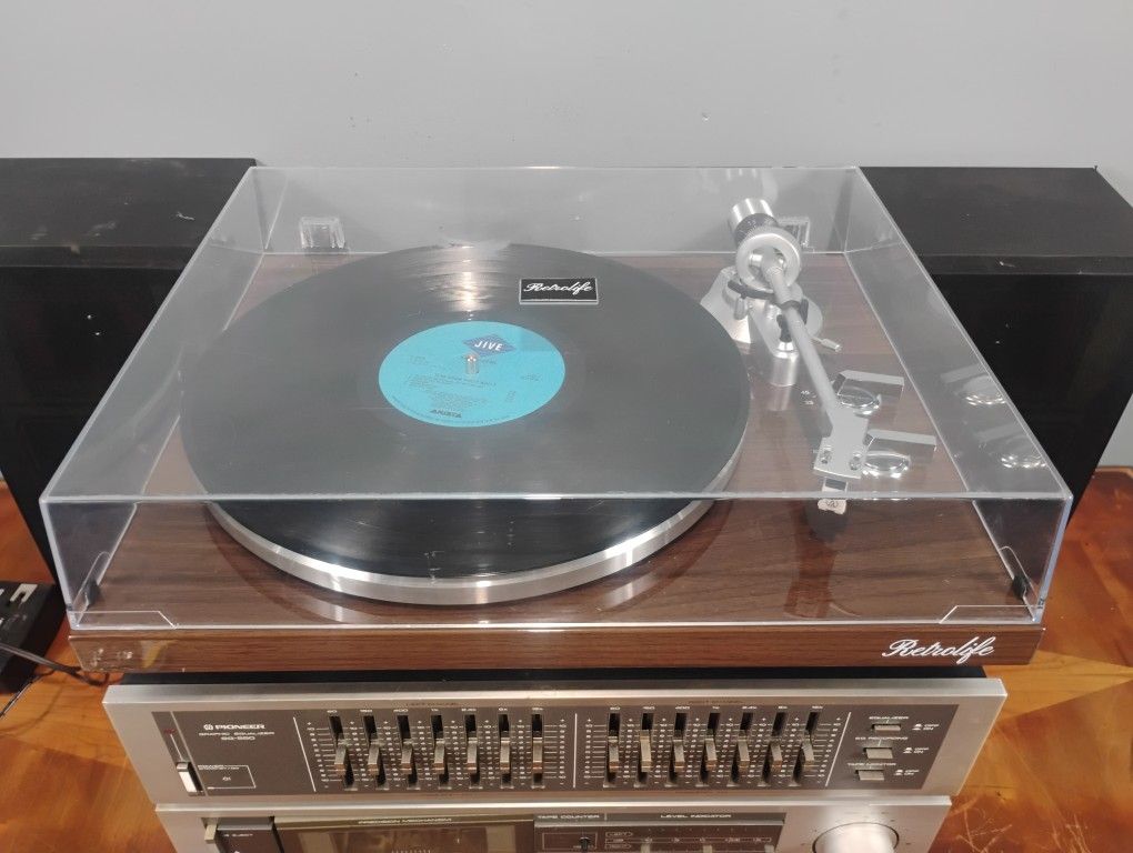 Retrolife Bluetooth Turntable Record Player