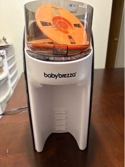 Baby brezza formula maker