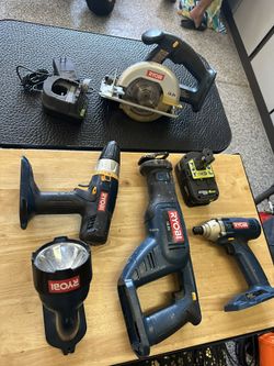 Ryobi 5 Tool Super Combo Kit
