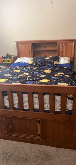 Room2Go Creekside Wooden Bed with Storage