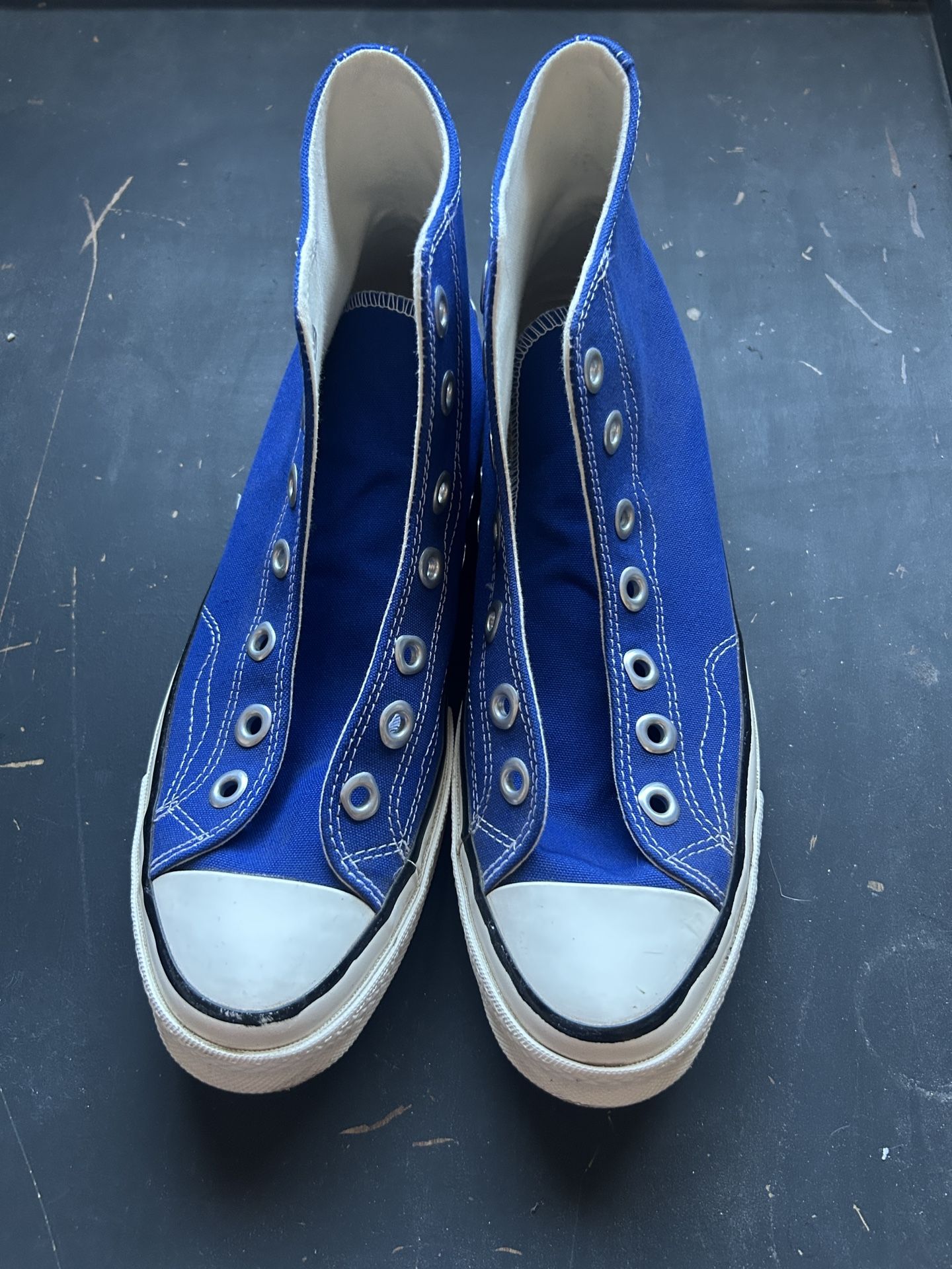 Men’s size 10 Blue converse