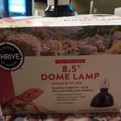 New Sealed 8.5 Dome Lamp For Tanks , Pics Up Pick Up Only In Fall River Mass Or Best Offer 