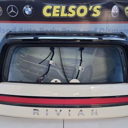 2022-2024 RIVIAN R1S LIFTGATE 